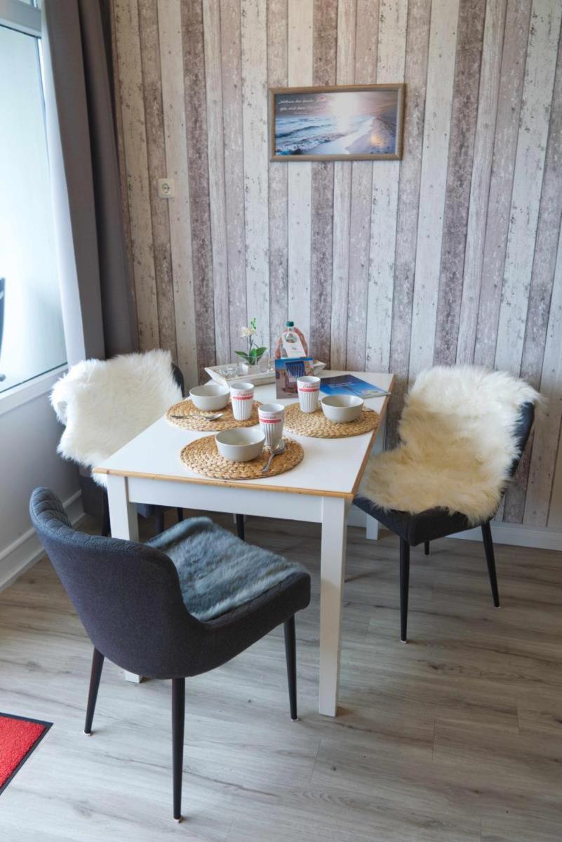 Inselblume 80 - Gemuetliche Ferienwohnung, Blick Auf Die Fehmarnsundbruecke Burgtiefe auf Fehmarn Exteriör bild